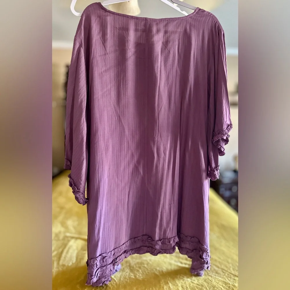 Aveology Tunic - Picture 4 of 4